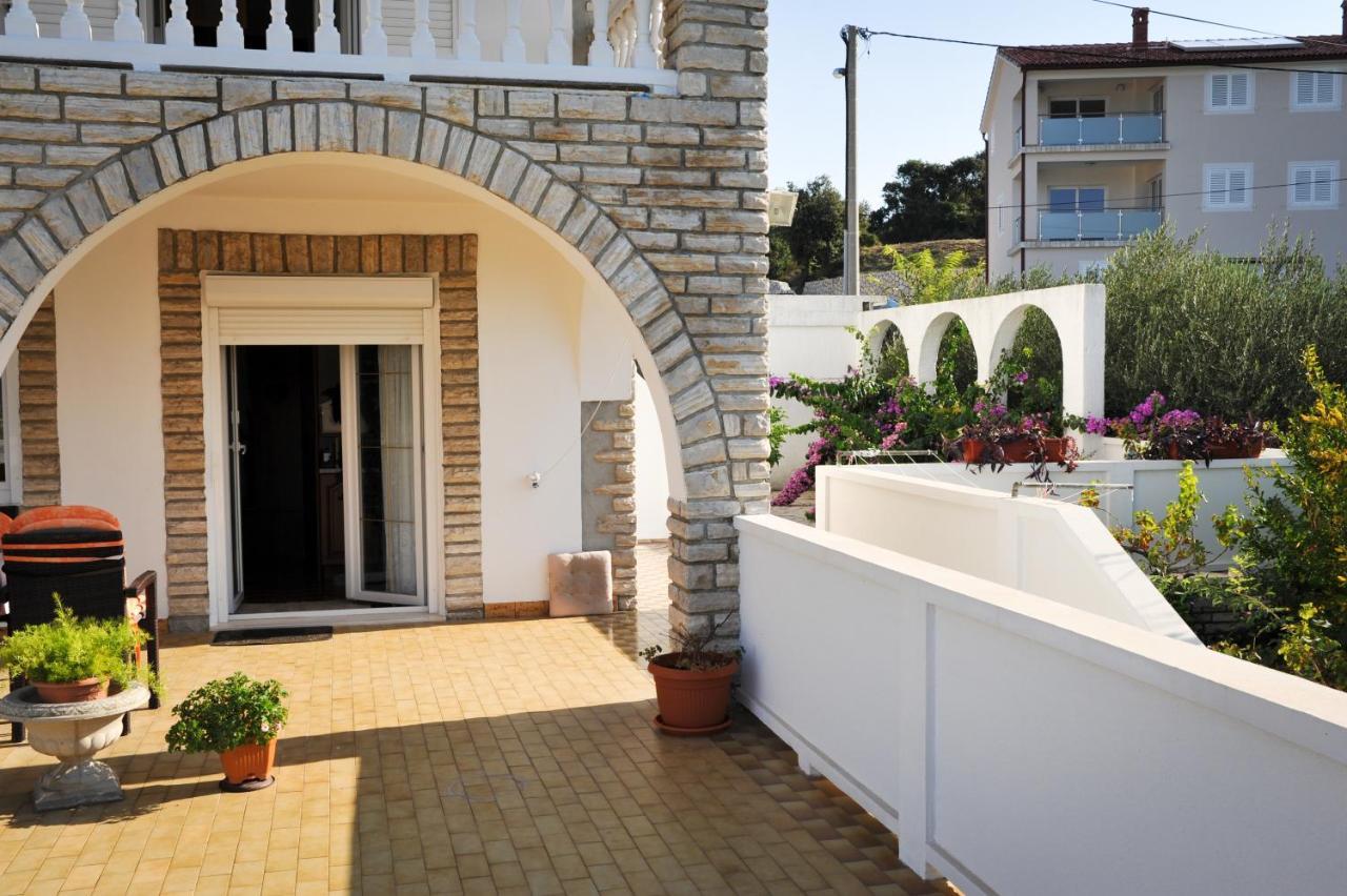 Apartments With A Parking Space Kampor, Rab - 14998 Zewnętrze zdjęcie